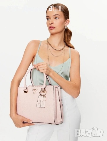Дамска чанта Guess 🌸 Оригинал, снимка 13 - Чанти - 53976839