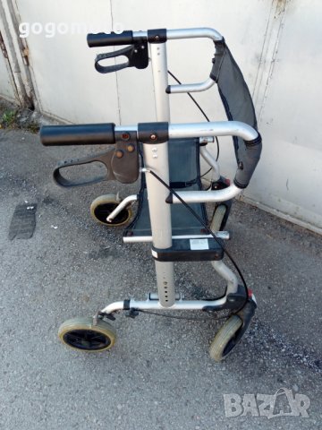 Инвалидна АЛУМИНИЕВА количка ролатор, проходилка, за хора в тежко положение,под наем или продажба, снимка 6 - Инвалидни колички - 21370773