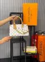 Louis Vuitton Дамска Чанта С Кръгло Малко Портмоне И Златисти Метални Елементи - 8 Цвята Код SEM-620, снимка 1