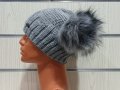 Нова зимна дамска шапка с 2 помпона/пуха Силвър стар, снимка 2