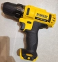 Винтоверт 12 волта DeWalt DCD710 само тяло. 70лв. (без коментар), снимка 1