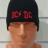 Нова зимна шапка на музикалната група AC/DC, снимка 1 - Шапки - 35462314