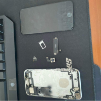 Iphone 7/само за части , снимка 1 - Apple iPhone - 44527020