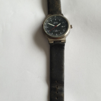 Мъжки кварцов часовник, снимка 1 - Антикварни и старинни предмети - 44923521