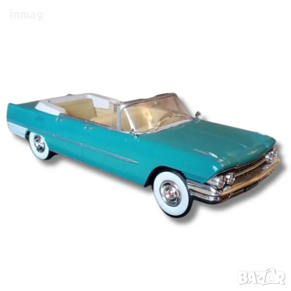 Метална колa ZIL 111D Cabriolet / ЗИЛ, 1963, Hachette, мащаб 1:24, зелен цвят, VQR042, снимка 1