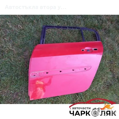 Врата задна лява Рено Меган (седан;червена), снимка 1