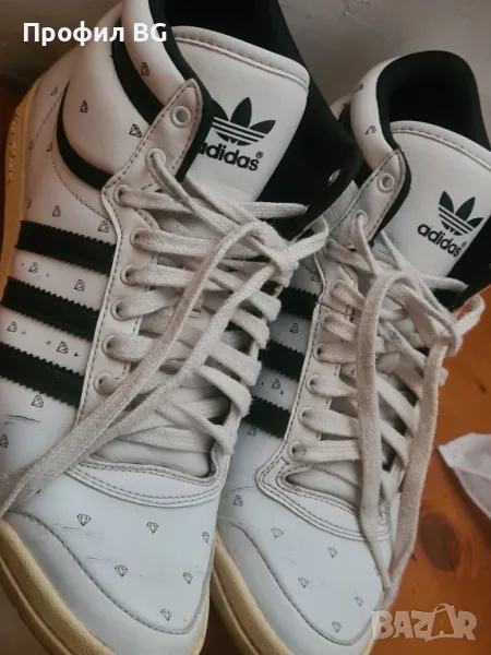 Дамски маратонки адидас , снимка 1