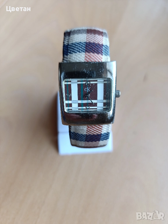 дамски часовник тип гривна cK, снимка 1