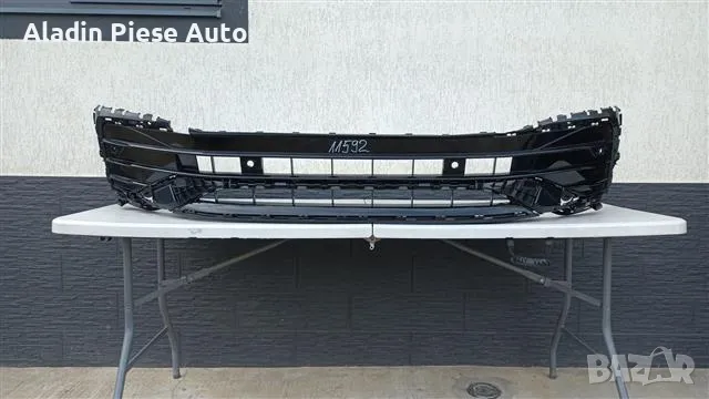 Долна решетка на предната броня VW Tiguan Facelift R-Line година 2020 2021 2022 2023 код 5NA853677Q, снимка 1