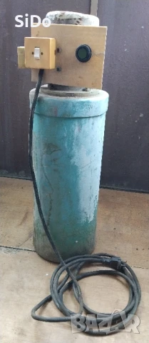 Голям миксер за разбъркване на мляко и др.течности