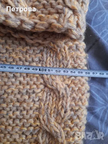 Ръчно плетен дебел пуловер, снимка 5 - Блузи с дълъг ръкав и пуловери - 48695286