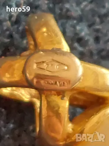 Златен 18к медальон с перла., снимка 2 - Колиета, медальони, синджири - 49046141