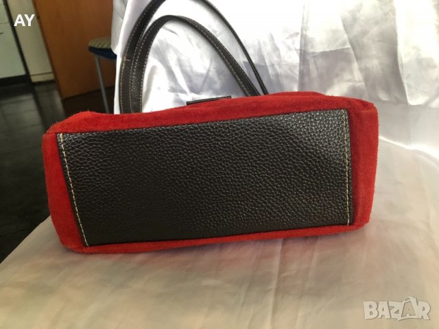 Малка дамска чанта естествен велур, снимка 4 - Чанти - 31031849