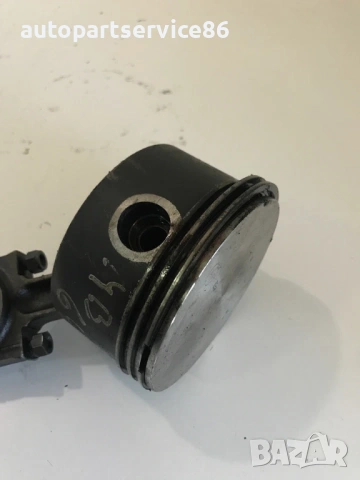 Бутало на компресор за Mercedes 709 609 Om364 4.0 94L09 3521310117, снимка 2 - Части - 54091441