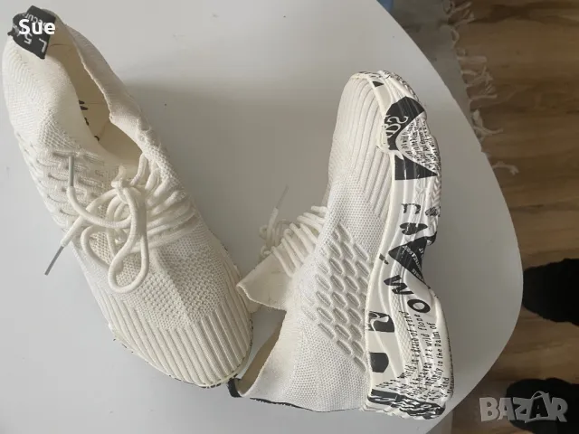 Летни бели дамски маратонки