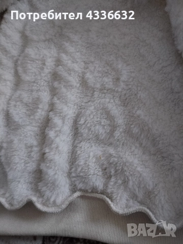 Детско плушено горнище за момиче! , снимка 2 - Детски якета и елеци - 52917541