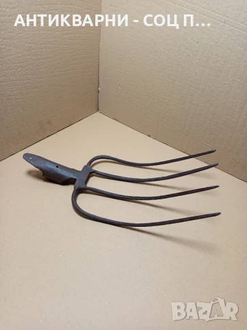 Соц Стара Ръчно Кована Вила За Сено Номер/1/., снимка 3 - Антикварни и старинни предмети - 51185079