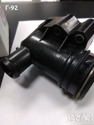 A6422001156**НОВО**MERCEDES-BENZ**Входящ фланец на охлаждащата течност на двигател Mercedes* OM 642*, снимка 2 - Части - 31301481