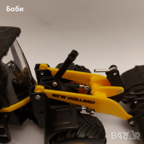 bburago New Holland Фадрома Булдозер Пластмасова Играчка 1:50, снимка 9 - Колекции - 44601865