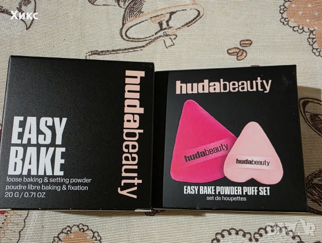Сет Huda Beauty пудра+пуфчета