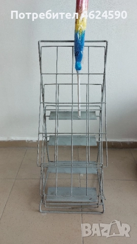 Метален стелаж