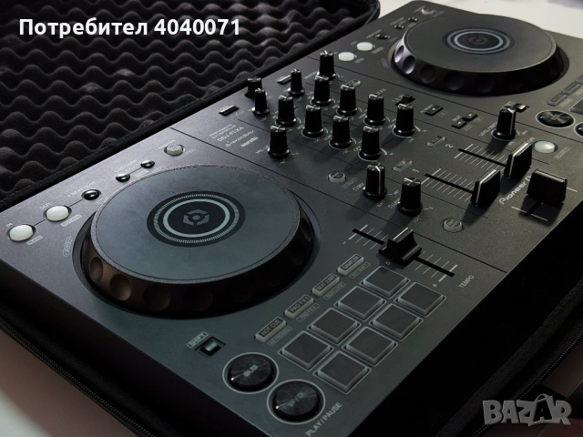 DJ контролер - Pioneer DDJ-FLX4 + твърд кейс, кутия и всички документи, снимка 3 - Ресийвъри, усилватели, смесителни пултове - 54090723