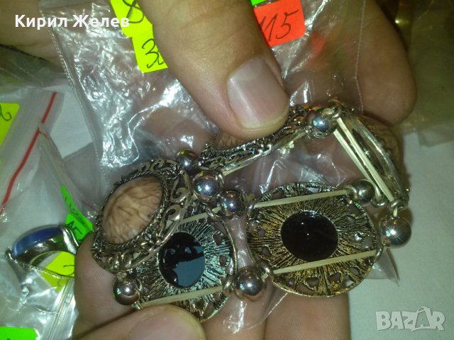 СРЕБРИСТА ЕЛАСТИЧНА СТАРА ГРИВНА с КАМЪНИ 3115, снимка 4 - Гривни - 29556015