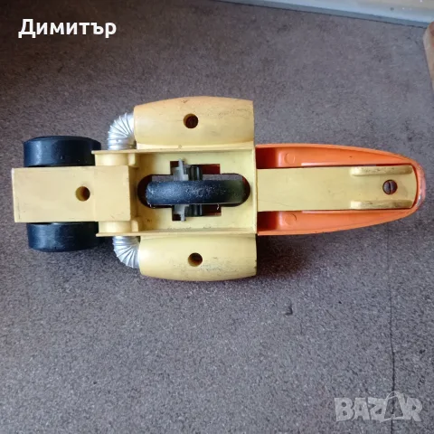 Ретро соц играчка – Космическа състезателна кола (СССР, фабрика Straume), снимка 4 - Колекции - 55799440