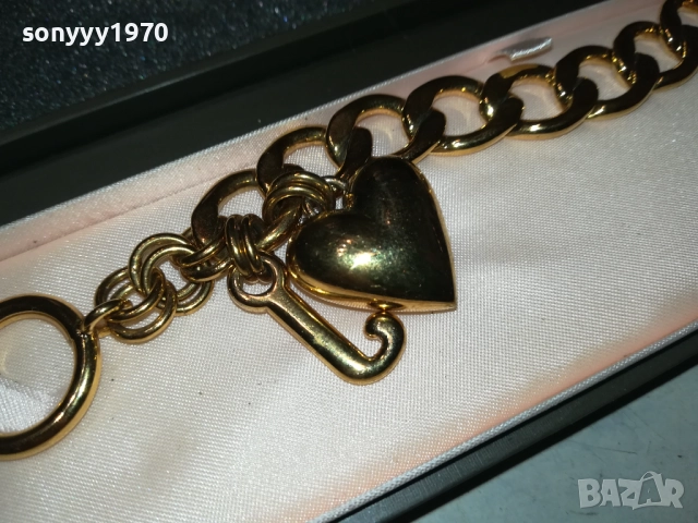 JUICY COTURE GOLD BORN IN USA-ВНОС SWISS 2709251901, снимка 4 - Гривни - 51859359