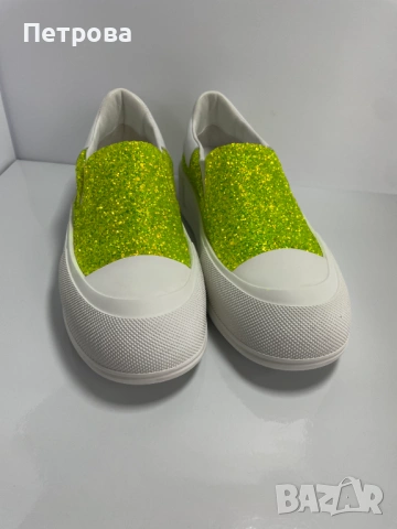 Alexander Mcqueen slip on маратонйки 37 Оригинал, снимка 3 - Маратонки - 54048290
