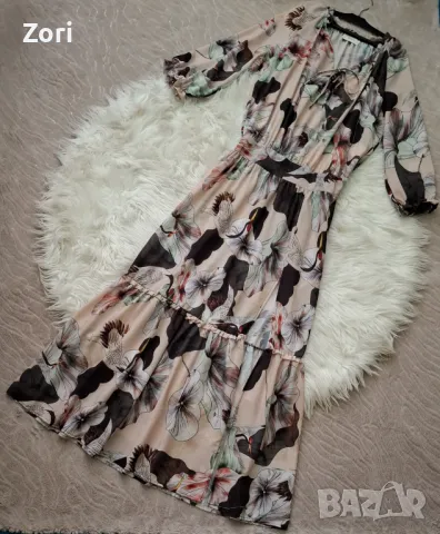 РАЗКОШНА дълга бежова рокля на едри цветя