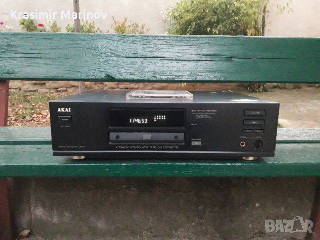 Akai CD-37, снимка 1 - Ресийвъри, усилватели, смесителни пултове - 42792778