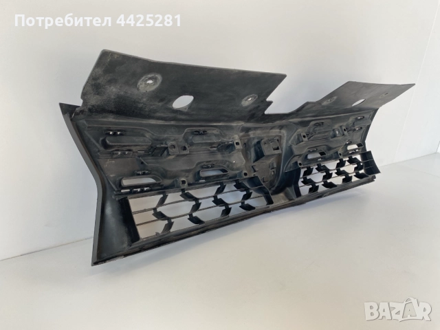 решетка радиаторна Dacia Duster 2013-2018 г. #1047V. 623100838R, снимка 5 - Части - 52845519