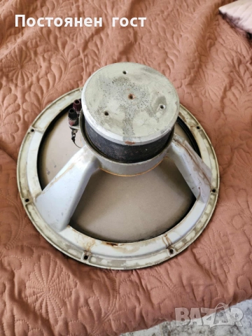 Продавам бас говорител 15"