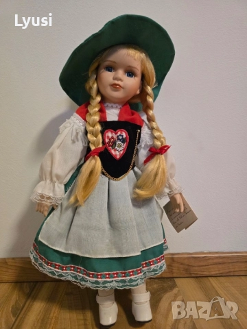Порцеланова кукла Heidi, снимка 2 - Антикварни и старинни предмети - 52794702