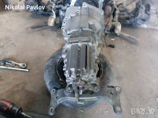 скоростна кутия 6 .степента и демпферен маховик за БМВ Е 91 Е 90 бензин 1800, снимка 2 - Части - 51704905