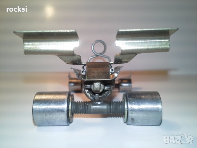 Болид за формула 1 направен от оригинална свещ, снимка 2 - Колекции - 24019102