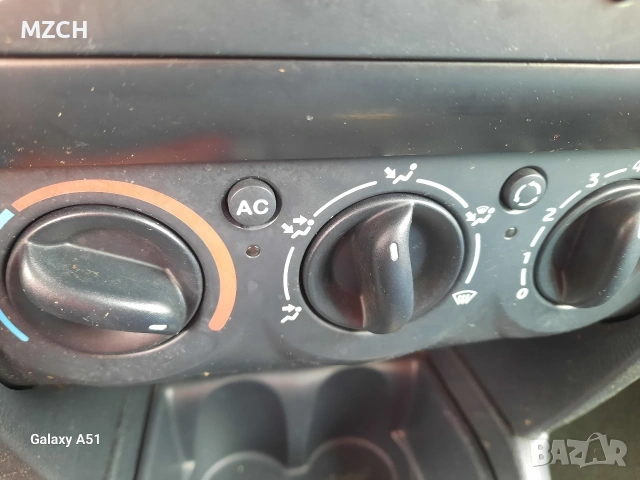 Рено Клио , снимка 9 - Автомобили и джипове - 54046152