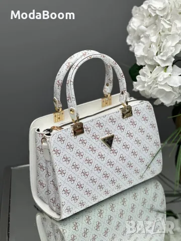 Guess дамски чанти Различни цветове , снимка 7 - Чанти - 48836436