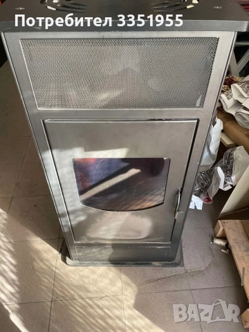 Печка камина на пелети с радиатори и лира