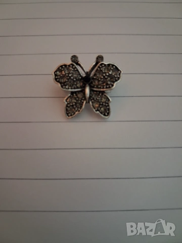 Брошка - пеперуда