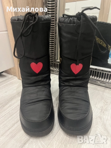 Апрески Love Moschino, снимка 2 - Дамски апрески - 52727275