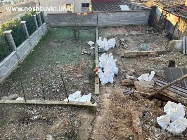 Давам квартира под наем - Къща с четири стаи в град Елена, снимка 9 - Къщи - 49352798