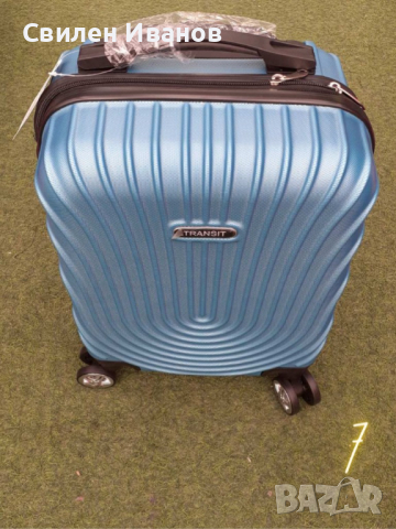 Стилен куфар с колелца за ръчен багаж с твърдо покритие 40/30/20см, снимка 4 - Други - 44795339