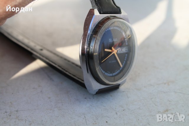 Руски часовник ''Слава'' 26 камъка 38 мм, снимка 3 - Антикварни и старинни предмети - 39920957