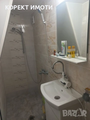 Продава КЪЩА НА ДВА ЕТАЖА  в гр. Попово Център, снимка 11 - Къщи - 50991311