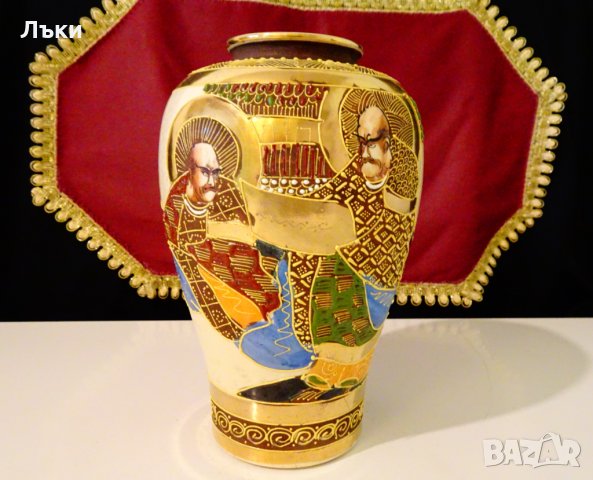 Satsuma Kinkozan Tsukuru,ваза японски порцелан. 
