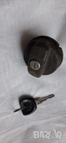 Капачка за резервоар с ключ За Голф 3