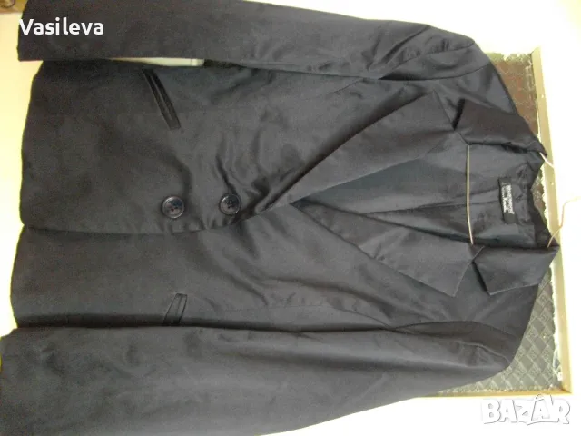 Елегантно дамско сако от сатен