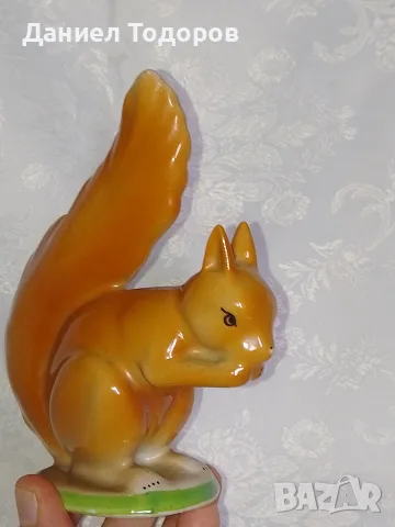 Старa Българска Порцелановa Фигурa - Катерица 🐿️ 